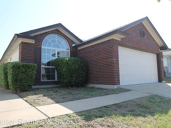 2nd image of 2205 Tracey Ann Ln