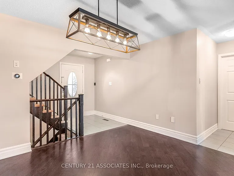 362 Cavanagh Ln — Photo 9