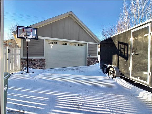 3rd image of 3485 Stone Mountain Cir