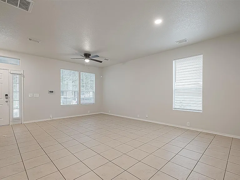 23814 Single Oak St — Photo 4