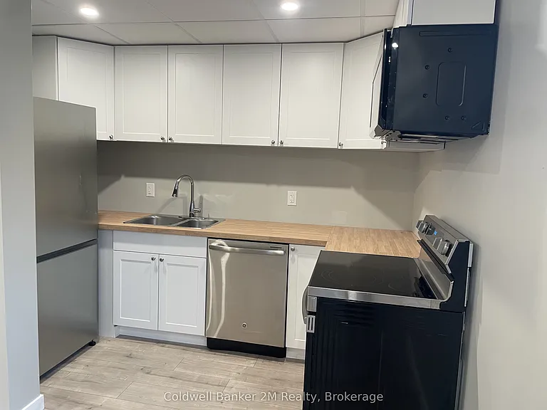 101 Bobcaygeon Rd #4 — Photo 3
