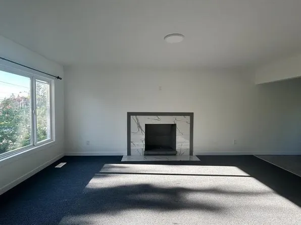 9272 116th St, Delta, BC V4C 5W9