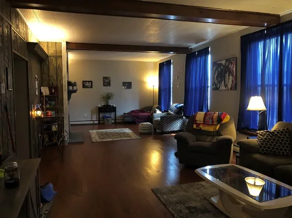 110 N Washington Ave, Iola, KS 66749