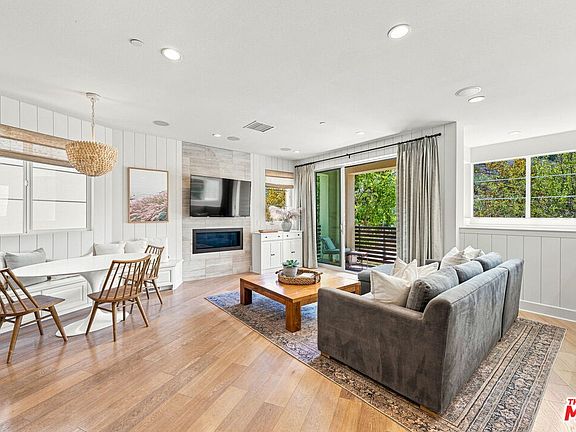3rd image of 12876 S Seaglass Cir
