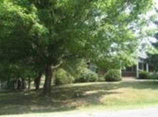 204 Park Ave, Eddyville, KY 42038
