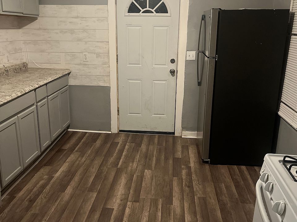 1st image of 1700 Madison Ave SE
