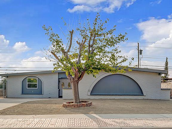 2nd image of 301 El Puente Dr