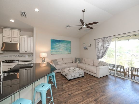 2nd image of 5767 Liatris Cir