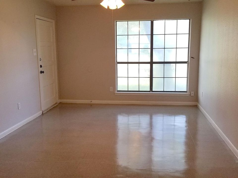 1st image of 213 W William Cannon Dr