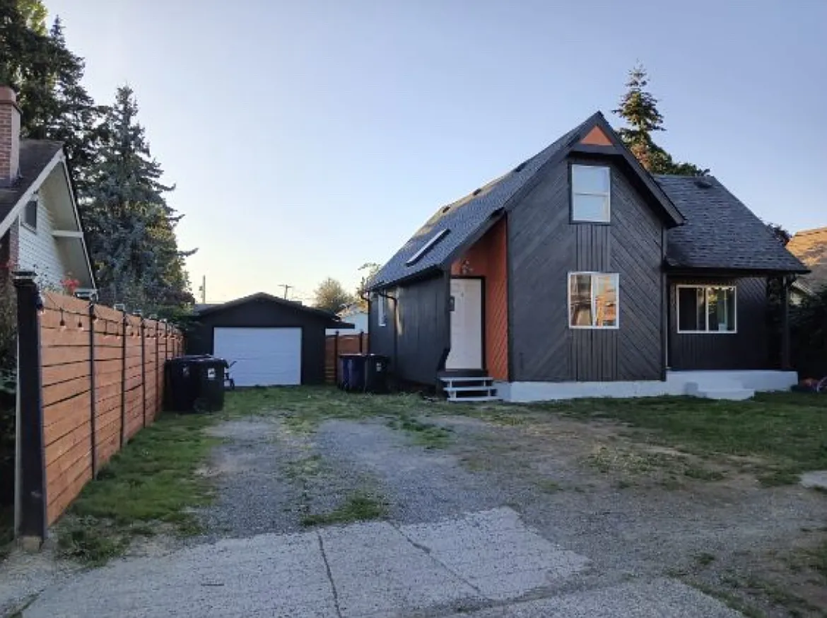 S I St, Tacoma — Photo 1