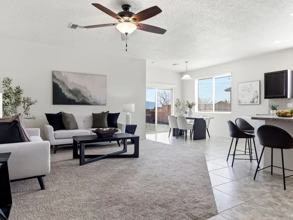 126 Landing Trl NE, Rio Rancho, NM 87124
