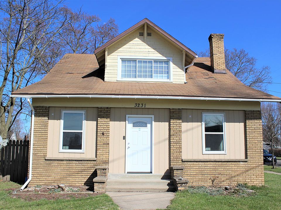 1st image of 3231 Portage St #2