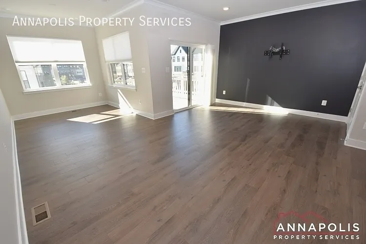 604 Chalcedony Ln — Photo 8