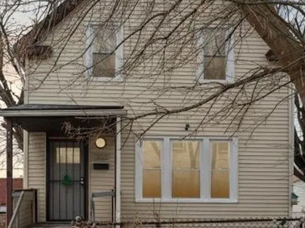3619 Poe Ave, Cleveland, OH 44109