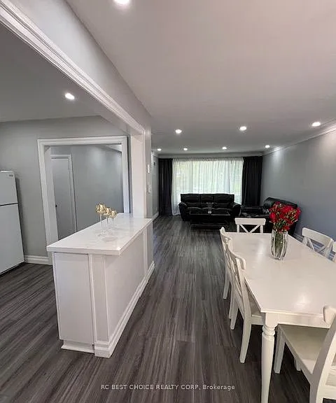 173 Poyntz Ave — Photo 14