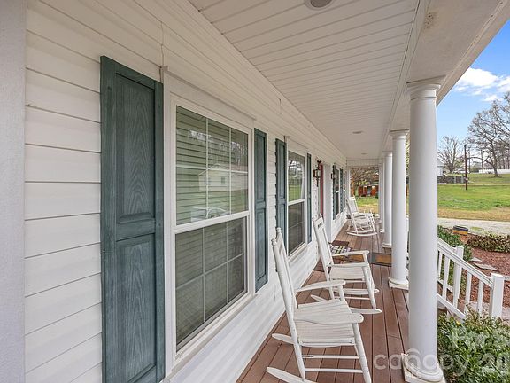 3rd image of 1012 Saint Paul Church Rd