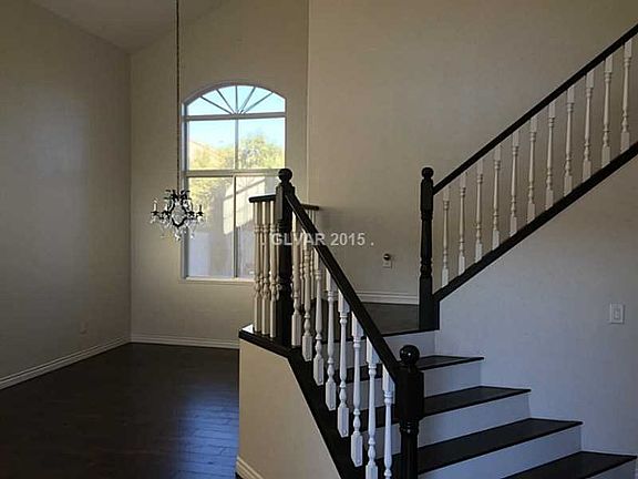 2nd image of 5512 Lucky Clover St