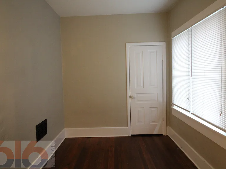 25 National Ave SW #1 — Photo 8