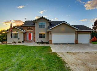 10317 236th Ave, Anamosa, IA 52205