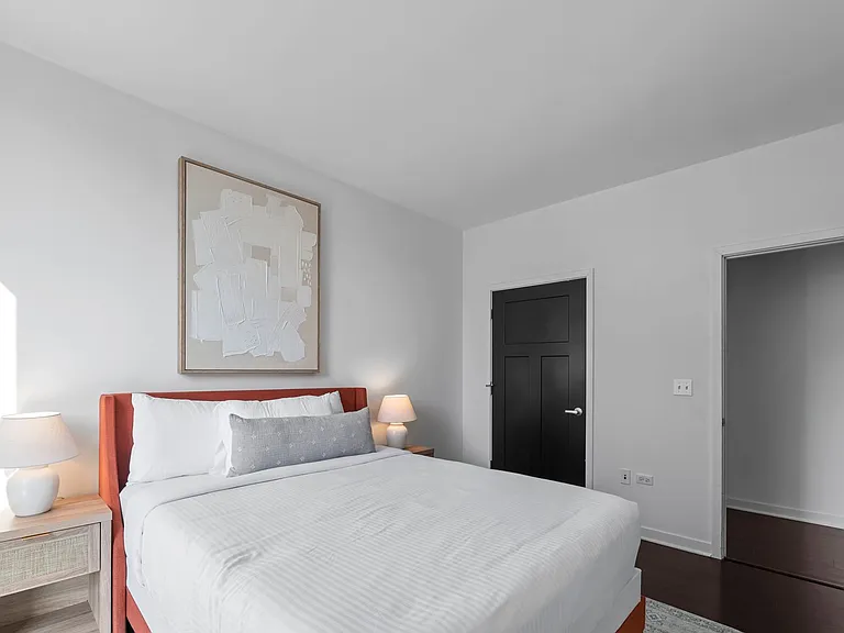1244 W. Devon — Photo 10
