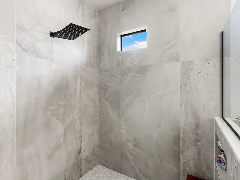 4814 Regal Dr — Photo 10