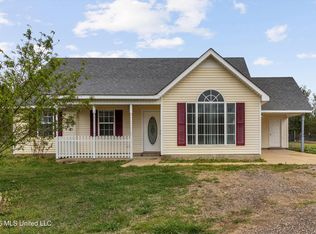 766 Bennett Cir, Byhalia, MS 38611