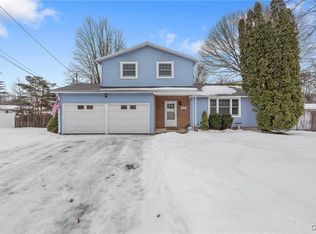 112 Teaslewood Ln, Minoa, NY 13116