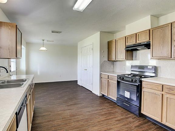 3rd image of 19423 Cypress Royal Dr