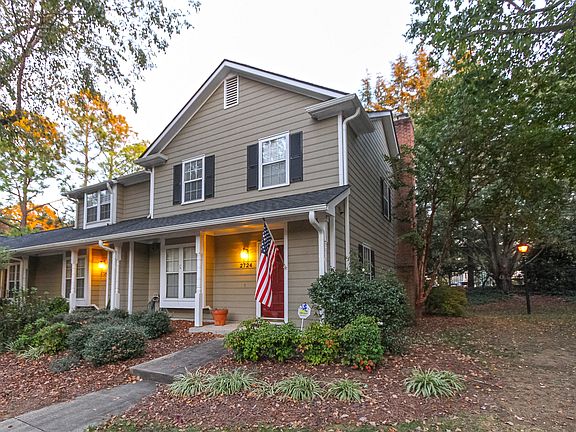 2nd image of 2724 Tiergarten Ln