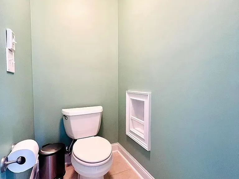 1073 Gold Rock Ln — Photo 12