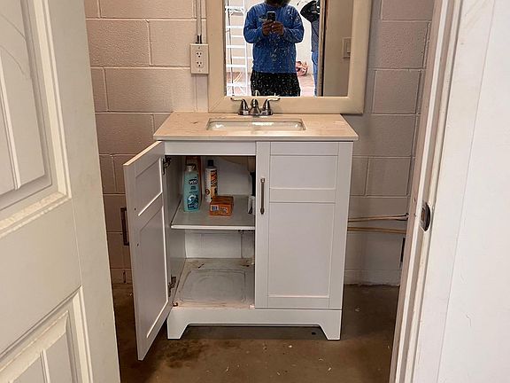 5th image of 11703 Davis St #4