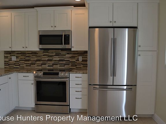 3rd image of 1434 W Marion Ave APT 3