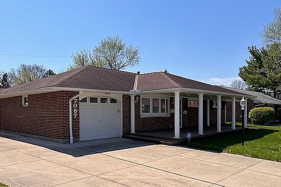 3rd image of 7087 Golding Dr