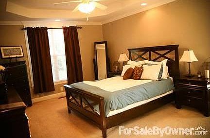 5th image of 208 Sevendales Dr