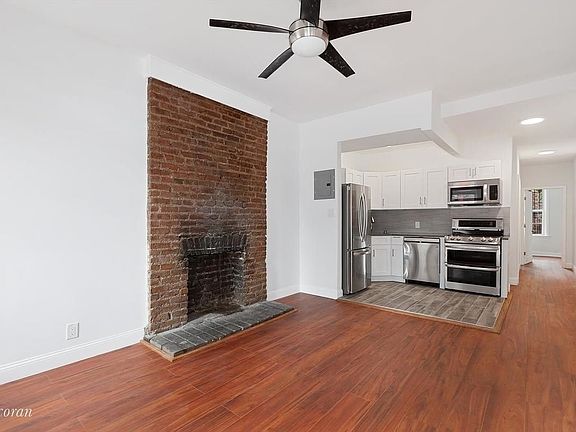 5th image of 443 W 44th St Lowr 2