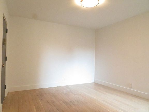 4th image of 137 W 137th St #3DD