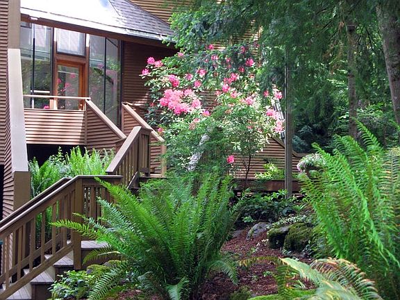 2nd image of 20920 NE 115th St