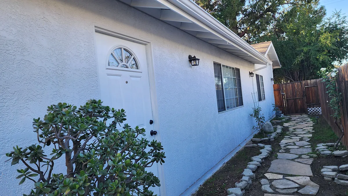 Building Photo - 7740 Tampa Ave