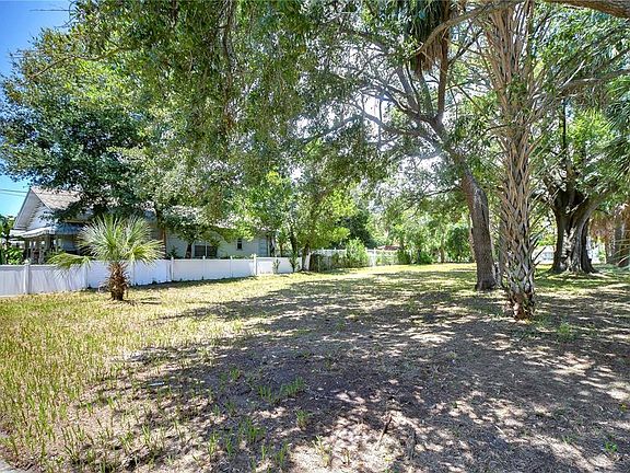 2nd image of 1522 E 26TH AVENUE LOT 20