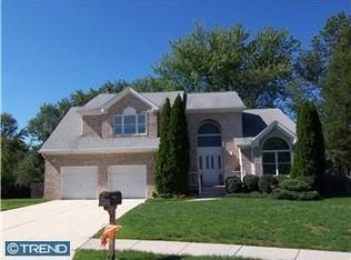 10 Jordan Ct, Cherry Hill, NJ 08003