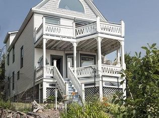 719 W 4th St, Duluth, MN 55806