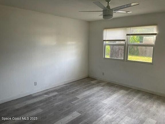 2nd image of 1042 Sea Grape Dr APT 2