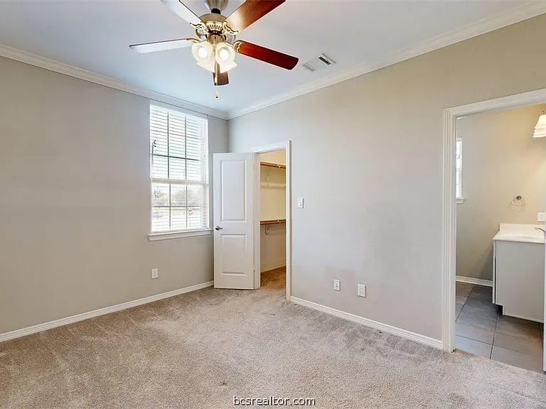 2027 Harvey Mitchell Pkwy S — Photo 11