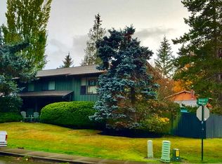 1223 Kenoyer Dr, Bellingham, WA 98229