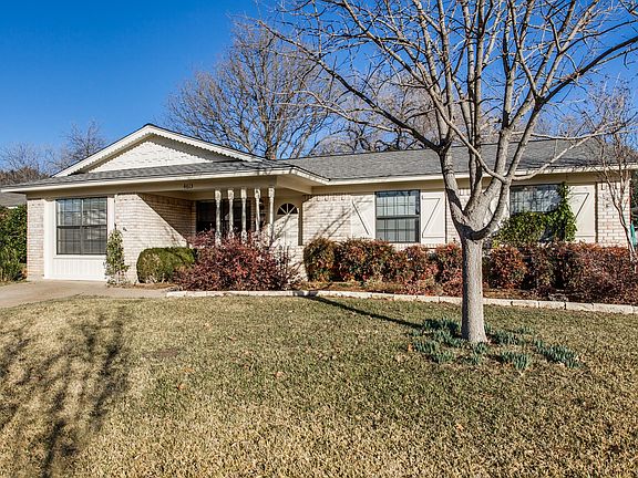 2nd image of 4613 Bucknell Dr