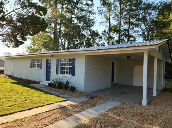 222 Bay Ln, Nashville, GA 31639