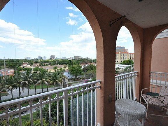 3rd image of 1 Alhambra Cir APT 604