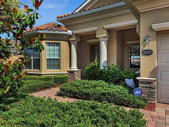 2nd image of 8309 Heritage Grand Pl