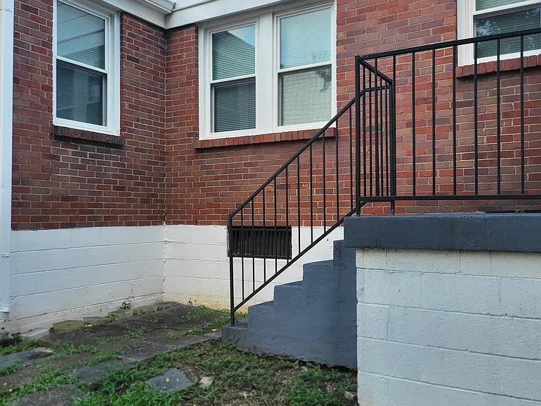2404 Morena St — Photo 22