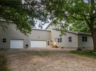 16867 Manns Chapel Rd, Rossville, IL 60963